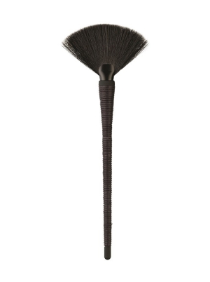 Kumadori Fan Brush