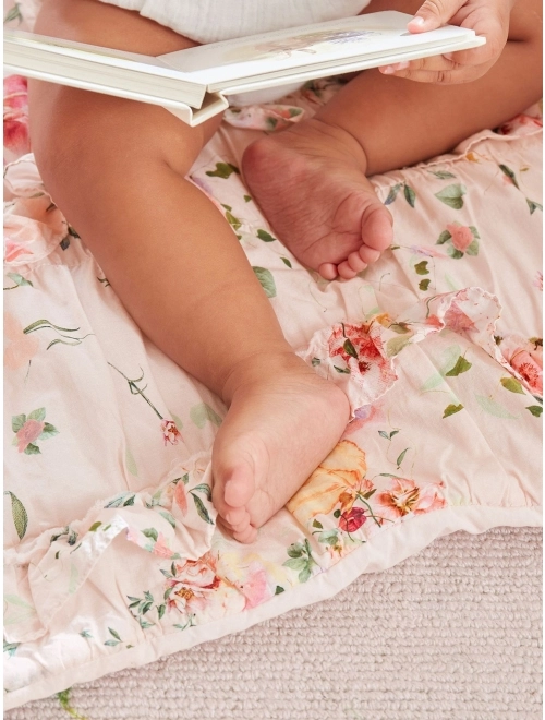 Monique Lhuillier Jolie Baby Quilt