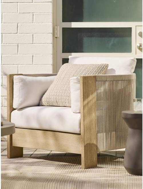 Porto Outdoor Lounge Chair
