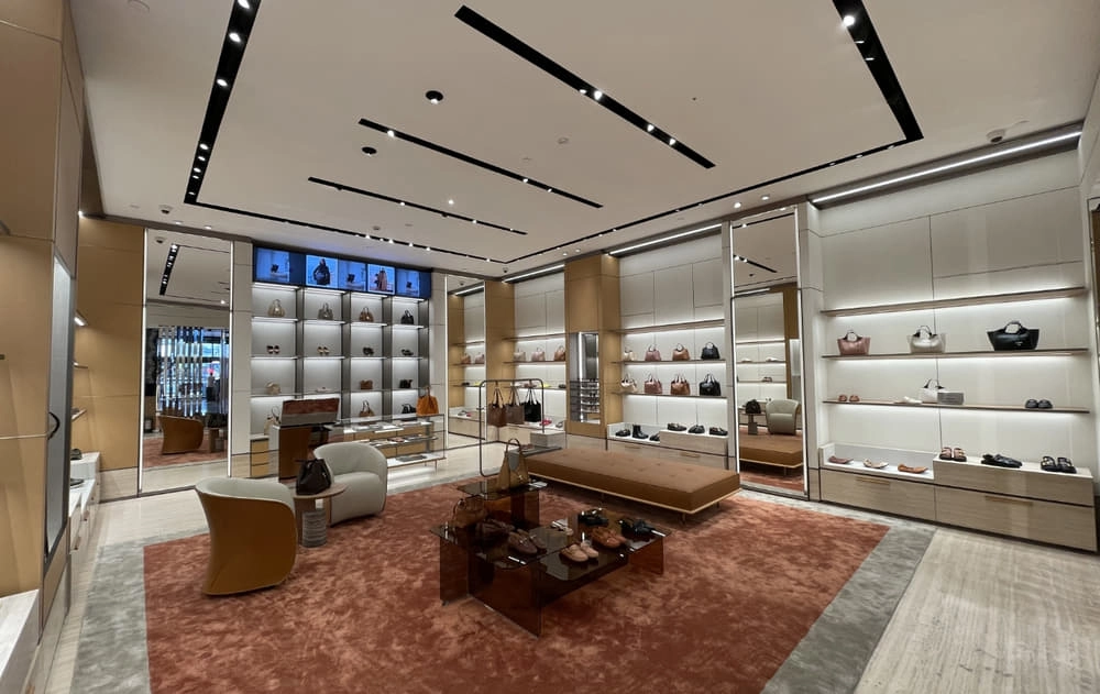 Tod's Spotlight Banner
